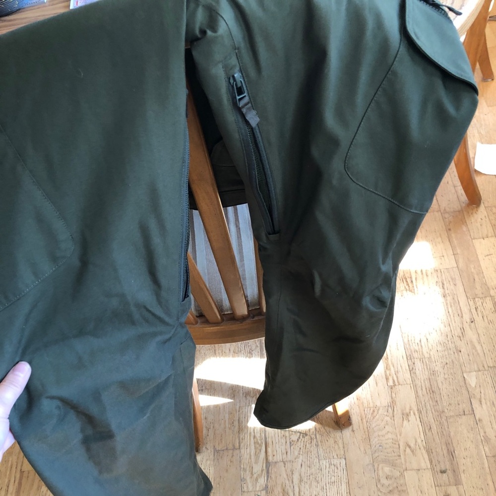 Burton women’s snowboarding pants